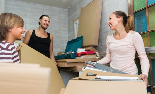 Local removals team supporting a move in North Woolwich