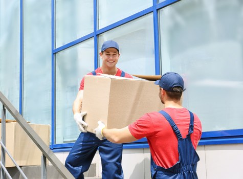 Planning a removal truck hire move in North Woolwich