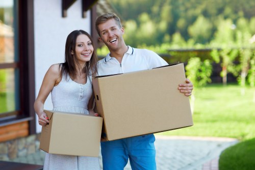 North Woolwich residential moving and transport support
