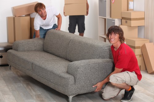 Flexible van transport service for North Woolwich relocations